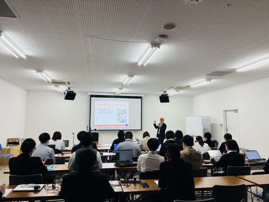 オンラインの画像がないので研修の雰囲気だけ^^;