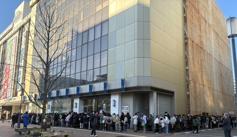 初売り福袋セールから見る販売の本質とは？店頭販売マネキン派遣依頼